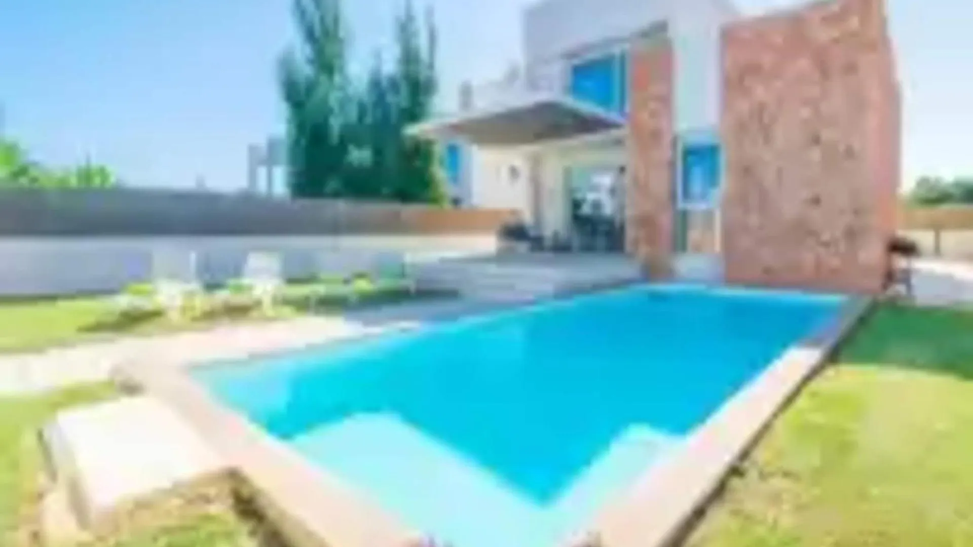 Coastal Villa With Modern Space location
